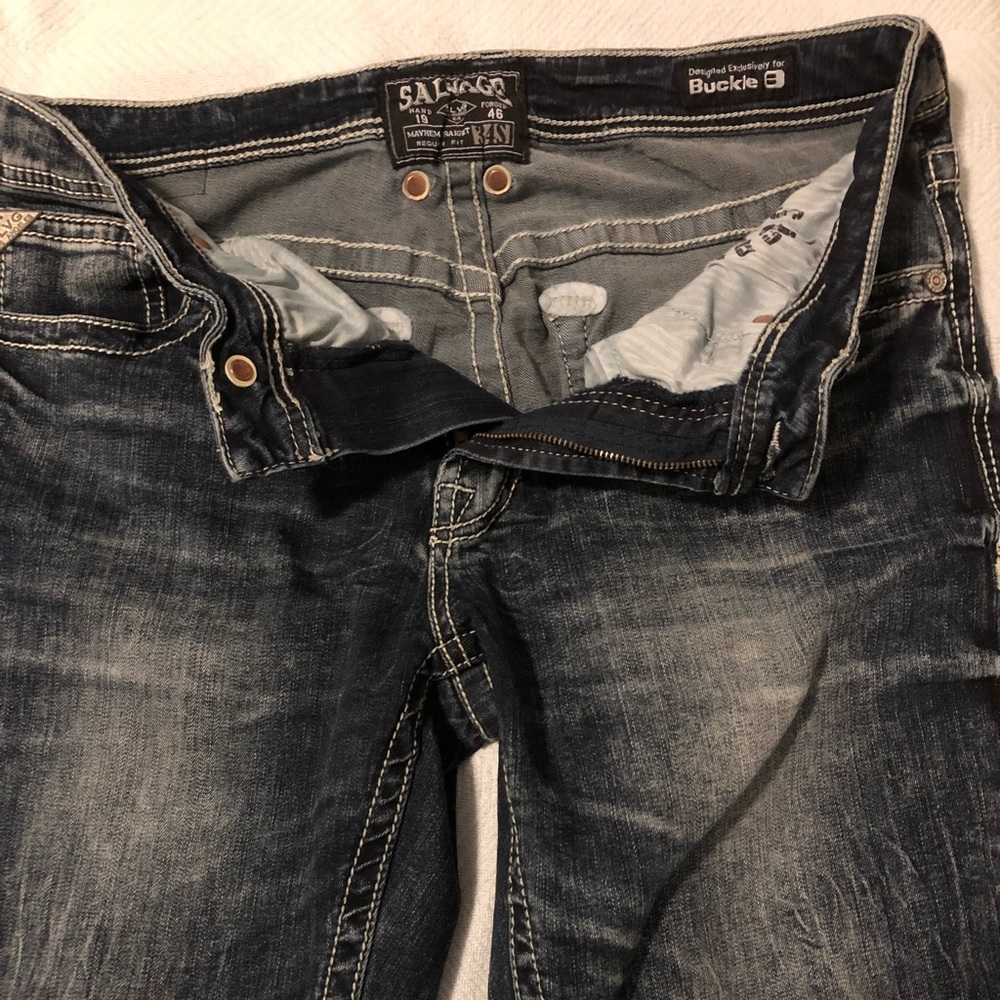 Buckle Jeans